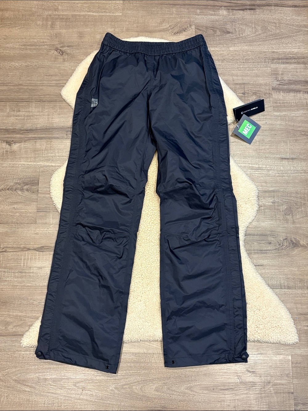 MEC hydrofoil rain pants, black, women’s small